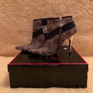 Apple Bottom Ankle Boots
